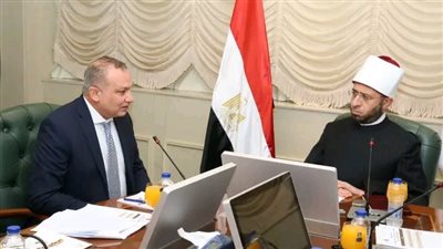 وزير الأوقاف يستقبل رئيسي صندوق التنمية الحضرية وهيئة الأوقاف لبحث التعاون المشترك
