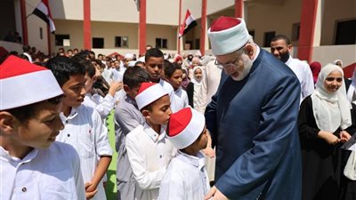 وكيل الأزهر الشريف يتفقد مجمع 