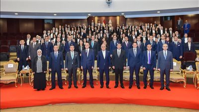 النائب العام يلتقى الدفعة الأولى من السيدات المرشحات للعمل معاونات بالنيابة العامة