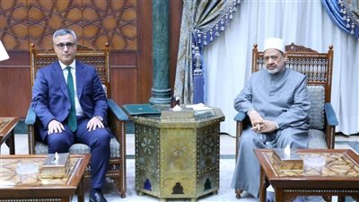 شيخ الأزهر يعلن استعداد لزيادة منح الجزائر وتدريب أئمتها