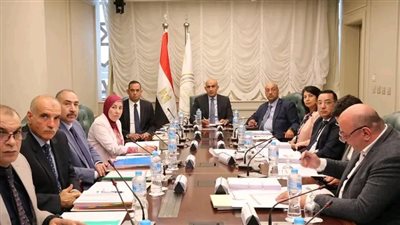 محمد عبداللطيف يجتمع مع مجلس إدارة صندوق دعم وتمويل وإدارة وتشييد المشروعات التعليمية