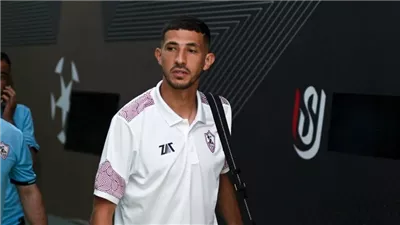 رغم استبعاده.. أحمد فتوح يساند الزمالك من مدرجات ستاد القاهرة