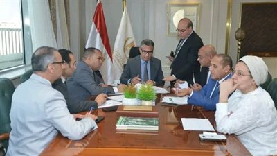 وزير التموين والتجارة الداخلية يلتقي بعدد من السادة أعضاء مجلسي النواب والشيوخ