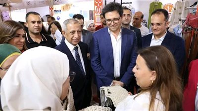 وزير الثقافة يتفقد معرض ديارنا للحرف اليدوية ويؤكد دعم الصناعات التراثية