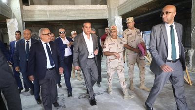 وزير الصحة يتفقد مشروع مستشفى التأمين الصحي بالعاصمة الإدارية 2