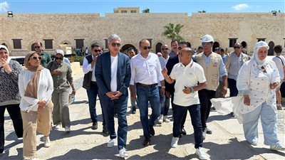 وزير السياحة والآثار يتفقد المتحف اليوناني الروماني وقلعة قايتباي