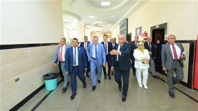 رئيس جامعة كفر الشيخ يستقبل لجنة المجلس الأعلى للجامعات المختصة بتقييم جاهزية كليات الجامعة الأهلية