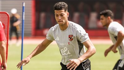الأهلي يجمد مفاوضات تجديد عقد إمام عاشور 