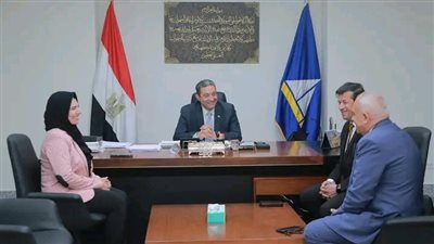 محافظ دمياط يُهنئ اللواء طارق بحيرى لتسلمه مهام عمله سكرتير عام مساعد بالمحافظة