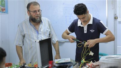 بالصور..“صناع الخير