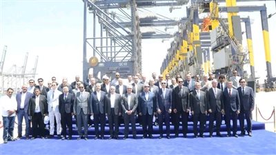 وزير الصناعة يتابع التقدم في معدلات تنفيذ مشروع تطوير واستكمال ميناء السخنة