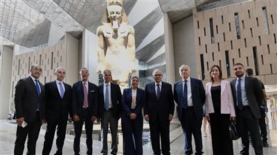 رئيس مجلس الوزراء اللبناني  يزور المتحف المصري الكبير