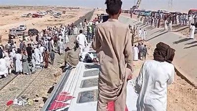 ارتفاع عدد ضحايا حادث انقلاب قطار روسي بمطروح إلى 3 وفيات و53 مصابًا