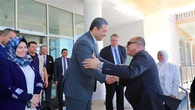 محافظ دمياط و وزير العمل ومدير مكتب منظمة العمل الدولية يرأسون ندوة الحوار الاجتماعى بقانون العمل الجديد 