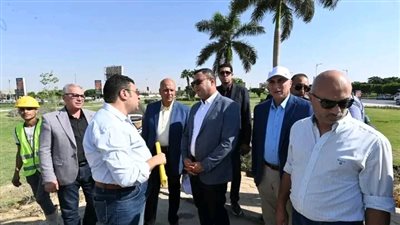 وزير الإسكان يبدأ جولة تفقدية بمدينة العبور يستهلها بمتابعة أعمال رفع كفاءة وتطوير نفق العبور وميدان الحي الخامس بالمدينة