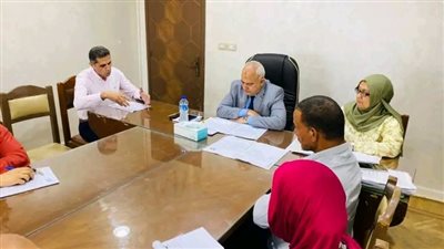 تنفيذًا لتوجيهات محافظ دمياط.. السكرتير العام المساعد يرأس اللقاء الأسبوعي للمواطنين 