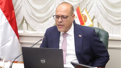 2.375 مليون جنيه دعم جديد للعمالة غير منتظمة.. وزير العمل يزف بشرى سارة