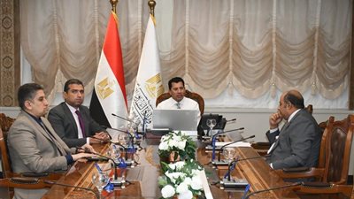وزير الشباب يتابع تطوير مراكز الشباب في إطار مبادرة حياة كريمة