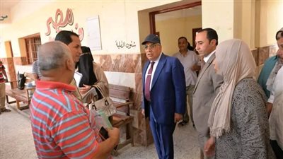 محافظ الدقهلية في جولة مفاجئة بمدرسة منية محلة دمنة للتعليم الأساسي 