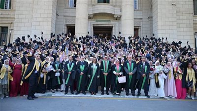  الطب البيطري بجامعة القاهرة  تحتفل بتخريج دفعة 2025 بقاعة الاحتفالات الكبرى