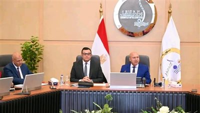 وزير الصناعة يبحث مع وزير الإسكان  موقف ترفيق المناطق الصناعية تمهيداً لطرح الأراضي