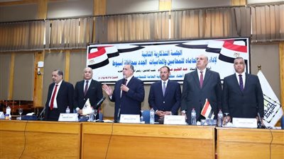  نقيب المحامين يترأس جلسة حلف اليمين القانونية للأعضاء الجدد بنقابتي شمال وجنوب أسيوط