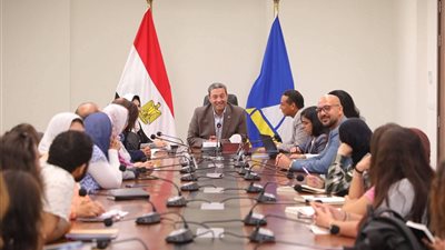 دمياط تفتح أبوابها للبحث العلمي: محافظ دمياط يستقبل طلاب الجامعة الفرنسية لتطوير المواقع الأثرية