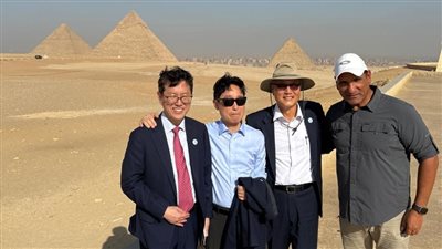المبعوث الرئاسي الخاص لجمهورية كوريا الجنوبية يزور المتحف المصري الكبير ومنطقة أّهرامات الجيزة