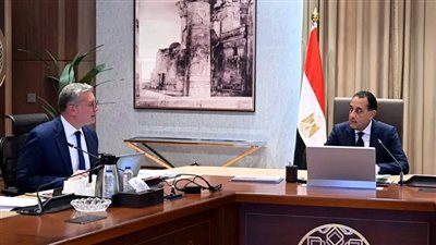 رئيس الوزراء يلتقي وزير البترول والثروة المعدنية لاستعراض عددٍ من ملفات العمل
