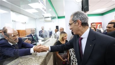 وزير الاتصالات: إضافة 1000 منفذ بريد جديد ونشر أكثر من 3000 ماكينة صراف آلى