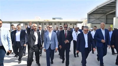 وزير الاستثمار والتجارة الخارجية يتفقد المركز اللوجستي الجمركي للمنطقة الاقتصادية لقناة السويس