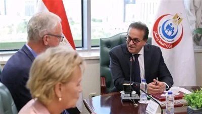 وزير الصحة يبحث مع البنك الأوروبي لإعادة الإعمار تطوير المنشآت الصحية 