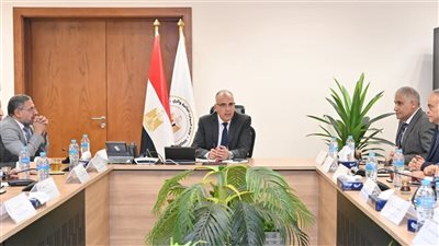وزير الري يرأس اجتماع لجنة إيراد النيل ويتابع الموقف المائي