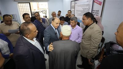 محافظ كفرالشيخ يتابع انتظام العمل بالمركز التكنولوجي بقلين