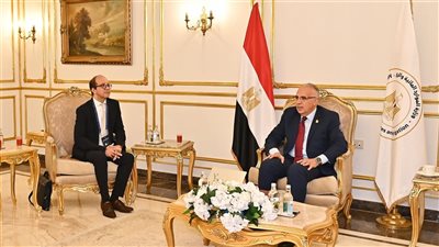 حلول عاجلة وأخرى طويلة الأجل.. 
