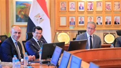 وزراء التعليم العالي والشباب والرياضة والتربية والتعليم والثقافة يشاركون في احتفالية تكريم الدكتور خالد العناني بجامعة حلوان