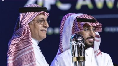 سالم الدوسري يتوج بجائزة أفضل لاعب في آسيا 2025 للمرة الثانية