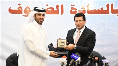 وزير الشباب والرياضة يلتقي اللجنة المنظمة لكأس العرب في قطر