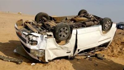 إصابة 13 شخص في انقلاب سيارة ميكروباص في قرية المحروسة بقنا 