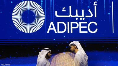 استثمارات الطاقة العالمية تتجه نحو مصر.. مباحثات مكثفة لوزير البترول في مؤتمر 