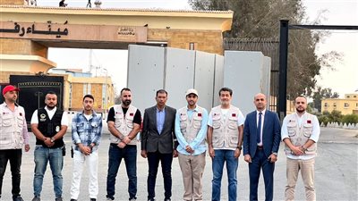 بالصور.. عبور دفعة  مساعدات قطرية لصالح قطاع غزة