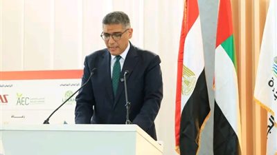 وزير الزراعة ومحافظ الجيزة يفتتحان فعاليات المهرجان الدولي للتمور في دورته الثامنة بالواحات البحرية