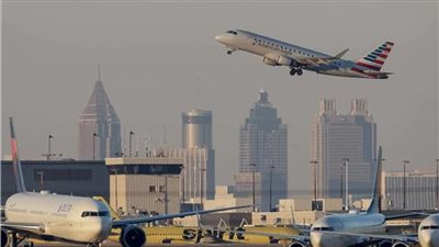 إلغاء 1460 رحلة أمريكية نتيجة خفض حركة الطيران بسبب إغلاق الحكومة