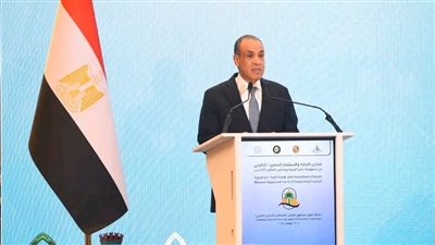 وزير الخارجية يعرب عن التقدير للزخم الذي تشهده العلاقات المصرية - القطرية على مختلف الأصعدة