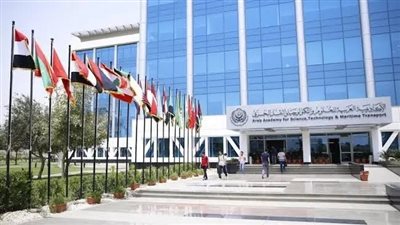 إقبال طلاب الاكاديمية على أسبوع الروبوتات الروسية