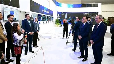 مدبولي: رؤية مثل هذه النماذج من الشباب الذين يبدأون مسيرتهم في الشركات الدولية هو أكثر ما يجعلنا نشعر بالأمل 