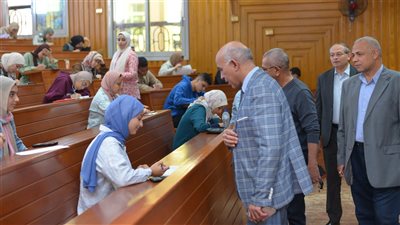 د القن يتفقد أعمال امتحانات نصف الترم بجامعة كفر الشيخ الأهلية