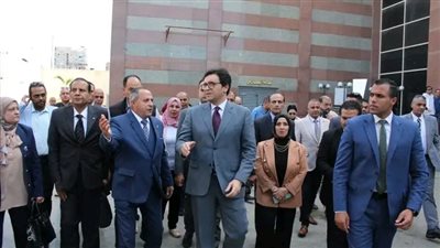 وزير الثقافة ومحافظ بورسعيد يتفقدان قصر ثقافة بورسعيد للوقوف على الأعمال المطلوبة لتطويره