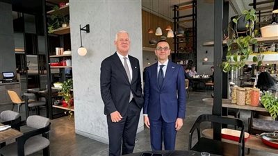 وزير الاستثمار والتجارة الخارجية يلتقى رئيس الغرفة التجارية الدولية في جوهانسبرج لبحث التعاون المشترك