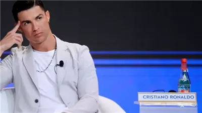 طبيب أميركي يكشف تكلفة عمليات تجميل النجم البرتغالي كرستيانو رونالدو 